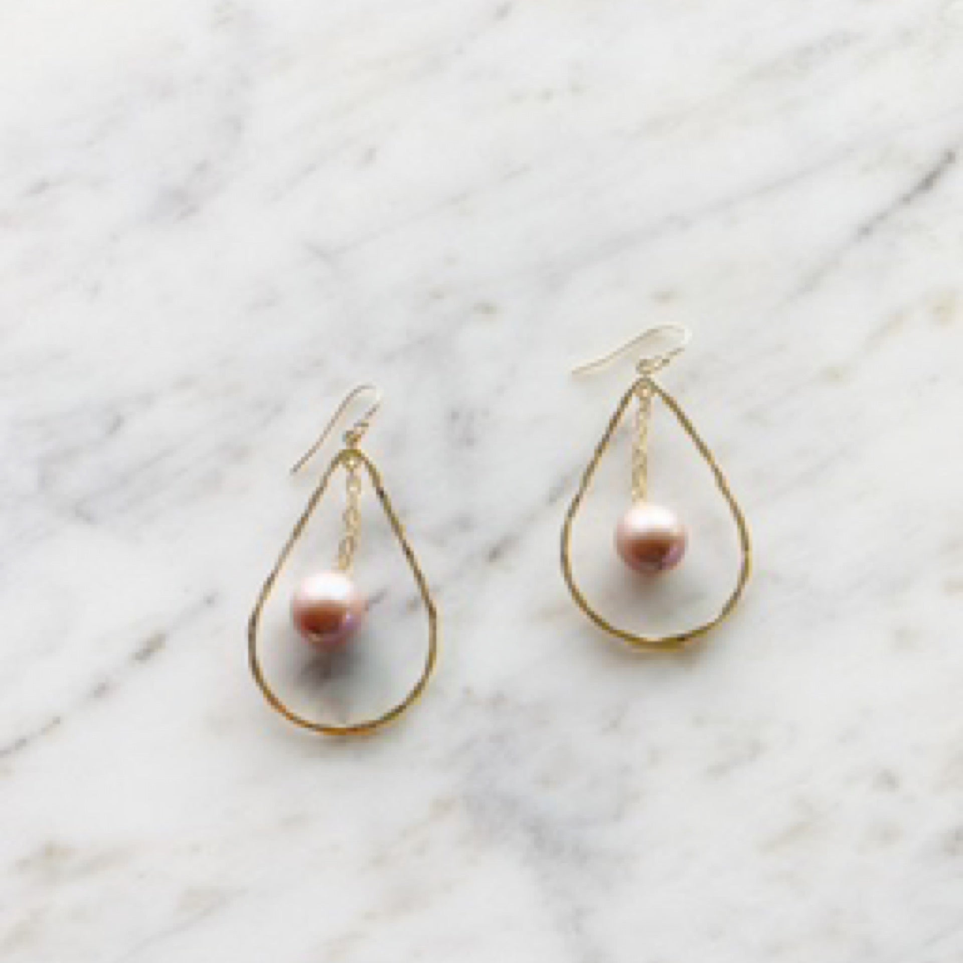 Teardrop peach Edison earrings (Z271) | Zaia Boutique