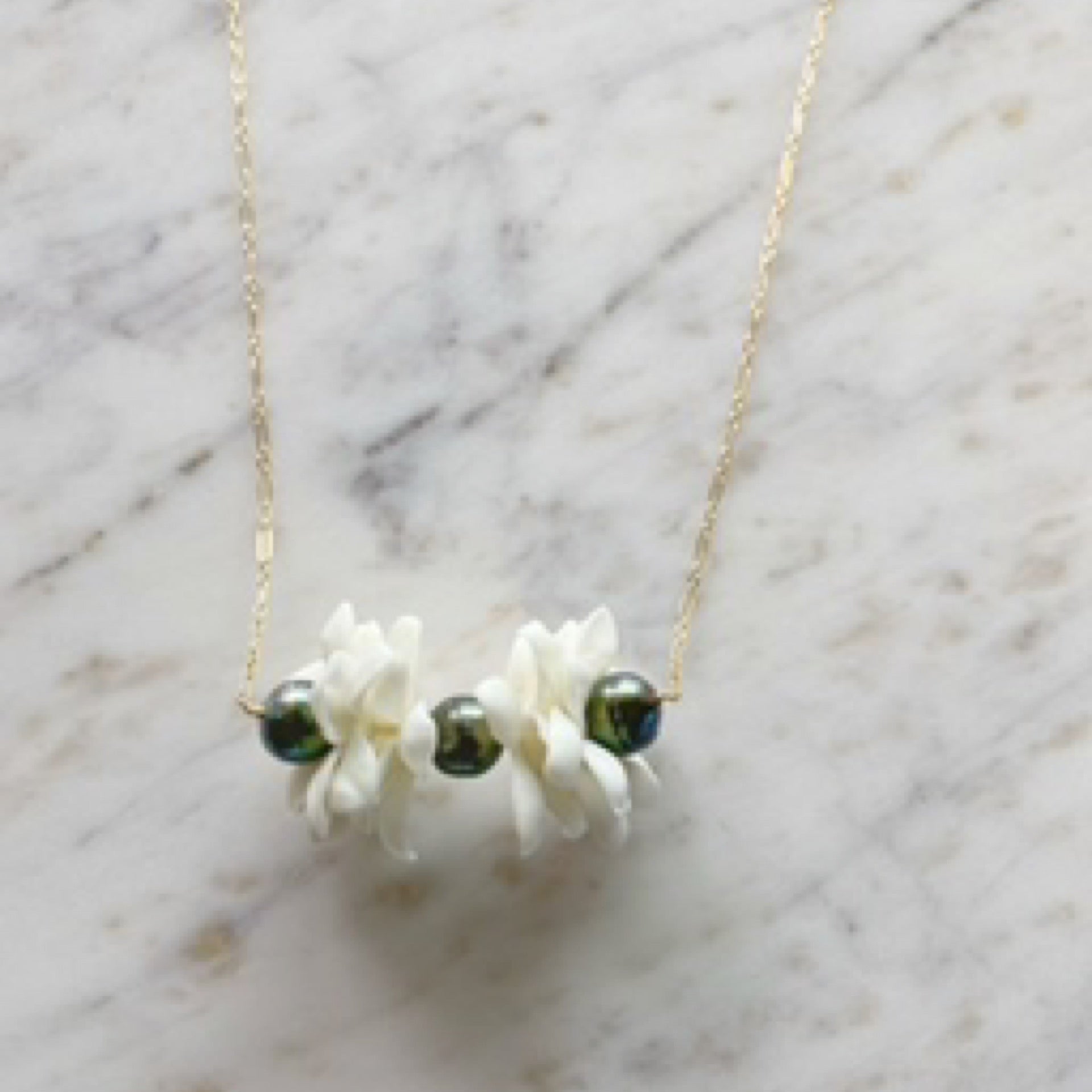 Pikake pearl necklace (Z282) | Zaia Boutique